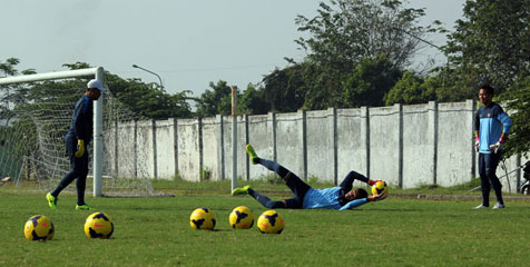 Gawat, Dua Kiper Timnas Cedera