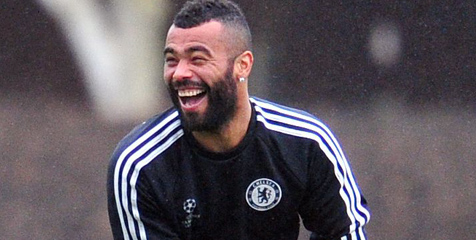 Ashley Cole Dapat Tawaran Gabung Barca dan AC Milan?