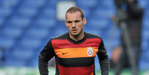 Agen Sneijder Klarifikasi Rumor Man United