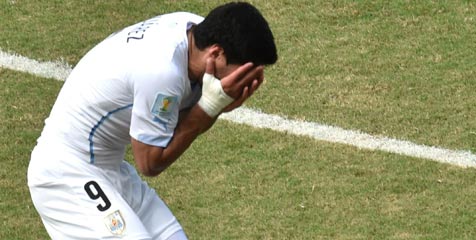 FIFA Siap Hukum Suarez