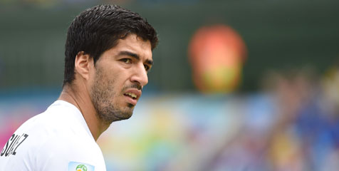 Barton: Suarez Harus Dihukum