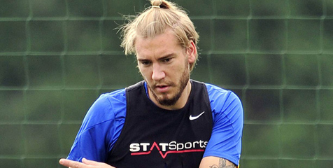 Agen Bantah Bendtner Sepakat Gabung Eintracht Frankfurt