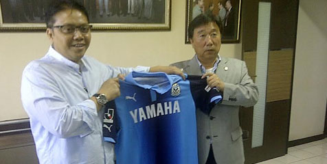 Jubilo Iwata Bertandang ke Persebaya