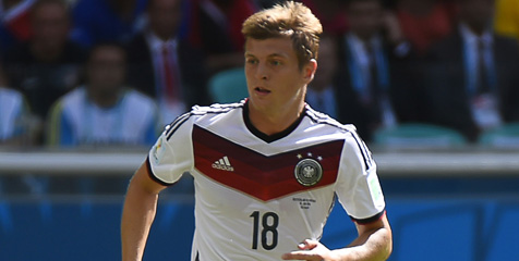 Detik-detik Transfer Madrid, Kroos Mendarat di Spanyol Detik-detik Transfer Madrid, Kroos Mendarat di Spanyol