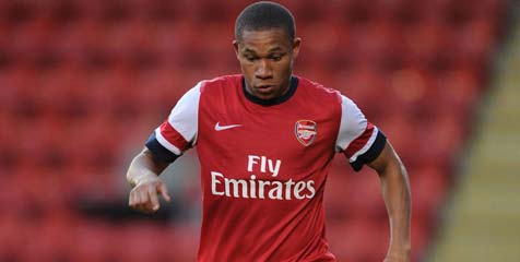 Arsenal Pinjamkan Striker Brasil ke Almeria