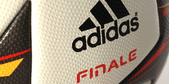 Adidas Rilis Bola Resmi Liga Champions dan Liga Europa