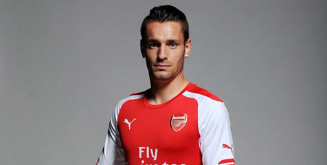 Wenger: Debuchy Hadir untuk Gantikan Sagna 