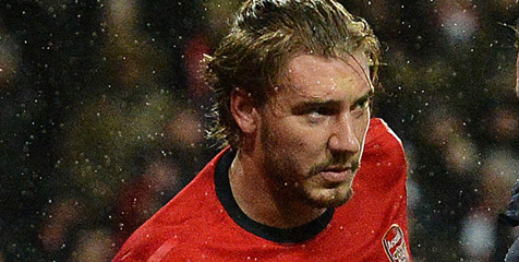 Kembali Bikin Ulah, Bendtner Bugil di Twitter