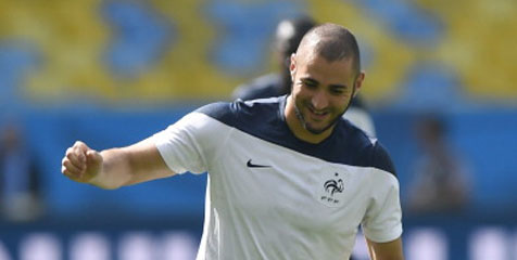 Liverpool Makin Getol Buru Benzema 