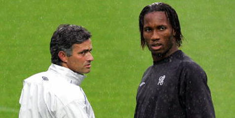 Mourinho: Drogba Layak Berada di Chelsea 