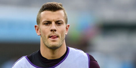 Ketahuan Merokok, Wilshere Minta Maaf