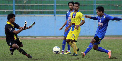 Perkembangan Penggawa Arema Buat Suharno Senang