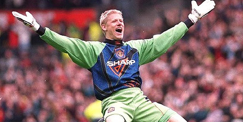 Schmeichel: Van Gaal Cerdik Dengan Tak Memberi Tekanan