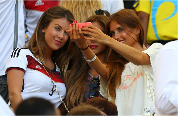 10 Selfie Paling Top di Jagad Sepak Bola