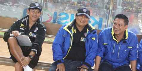 Ini Alasan Pelatih Arema Tak Patenkan Formasi 3-5-2 Ini Alasan Pelatih Arema Tak Patenkan Formasi 3-5-2