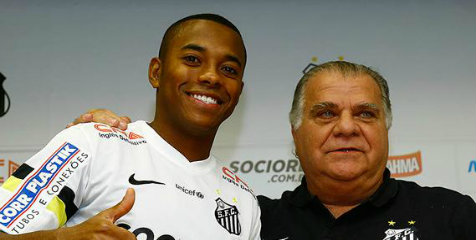 Tinggalkan Milan, Robinho Perkuat Santos