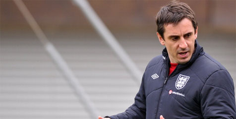 Skuat Komplit, Gary Neville Mantap Jagokan Chelsea 