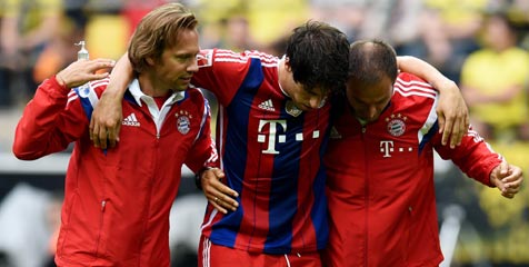 Bayern Kalah, Javi Martinez Juga Cedera Parah