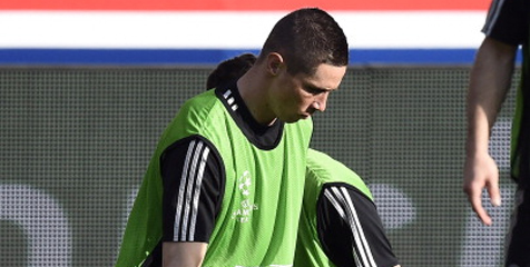 Dipinjam Milan, Torres Bersiap Potong Gaji 