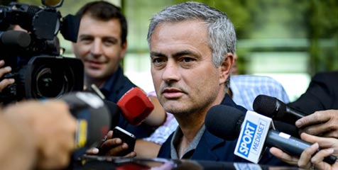 Mourinho Doakan Enrique Sukses di Barca