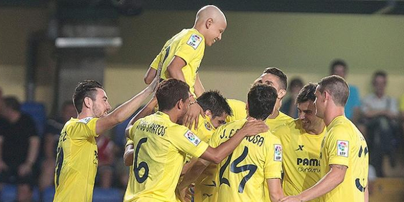 Video: Striker Spesial 'Gohan' Cetak Gol Unik Untuk Villarreal