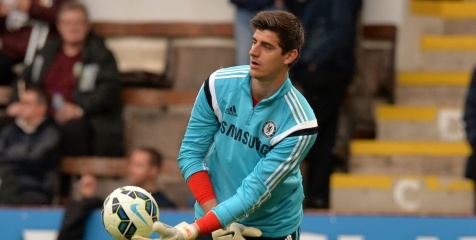 Ditunjuk Kiper Utama, Courtois Tak Bicara dengan Cech