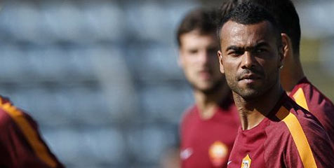 Ashley Cole Segera Minggat dari Roma?