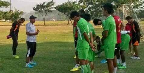 Greg Nwokolo Absen di Latihan Persebaya