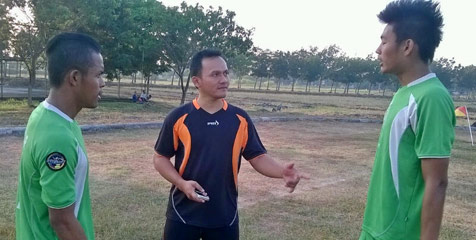 Vava Latihan Terpisah dari Tim Persebaya , Mance Mulai Fit