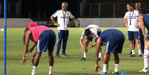 'Kegilaan' Suporter Indonesia Bikin Mourinho Terkesan