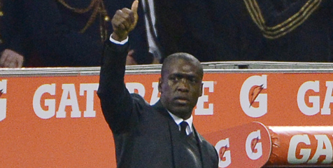 Seedorf Berencana Tuntut Milan Soal Pesangon