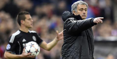 Mourinho Isyaratkan Siap Kembali Latih Madrid