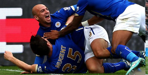 Lumat Man United, Esteban Cambiasso Bahagia