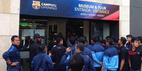 Galeri: Timnas Indonesia U-19 Tur Camp Nou