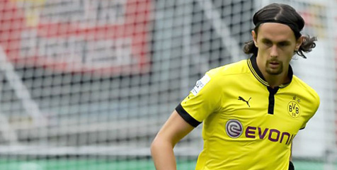 Hummels Alot, United Kini Lirik Subotic