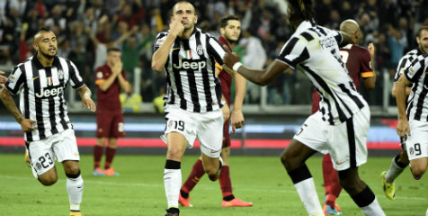 Review: 3 Kartu Merah dan Penalti, Juve Bekuk Roma