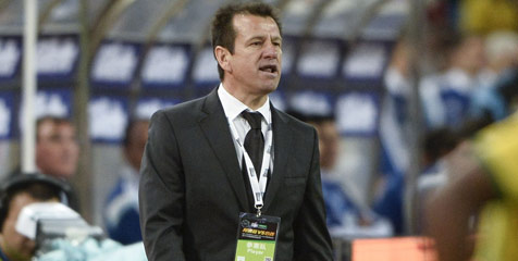 Dunga Kecewa Dengan Kepemimpinan Wasit