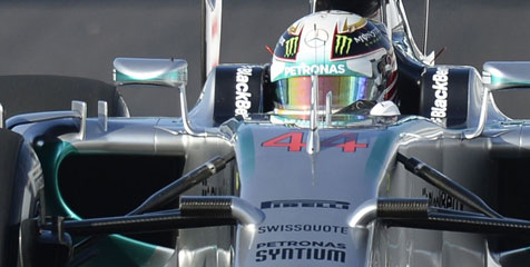 Menang di Rusia, Hamilton Sebut Mercedes Gores Sejarah
