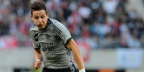 Thauvin Goyah, Para Raksasa Inggris Siaga