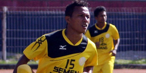 Hendra Bayauw Bawa Semen Padang ke Final ISL‬ U-21