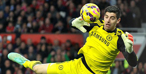 Gagal Atasi United, Courtois Salahkan Ivanovic