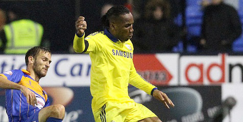 Drogba: Saya Tak Butuh Ban Kapten Terry