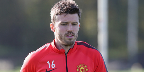 Robson Minta Carrick Tak Turun di Derby Manchester