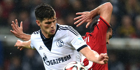 Optimisme Schalke Terkait Kesetiaan Huntelaar