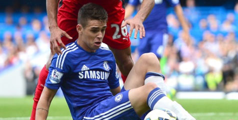 Neville: Azpilicueta Bek Terbaik Premier League Neville: Azpilicueta Bek Terbaik Premier League
