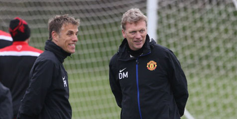 Hijrah ke Sociedad, Moyes Ajak Phil Neville? 