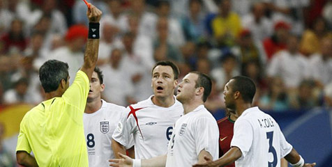 Ferdinad Ungkap Cerita Perseteruan Rooney dan Ronaldo