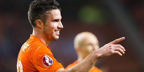 Belanda Pukul Latvia Enam Gol, Van Persie: Fantastis!