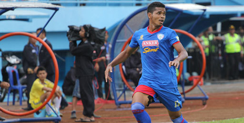 Hasyim Kipuw Kembali Perkuat Arema Cronus