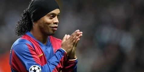 Ini Alasan Ronaldinho Tolak United Demi Barcelona